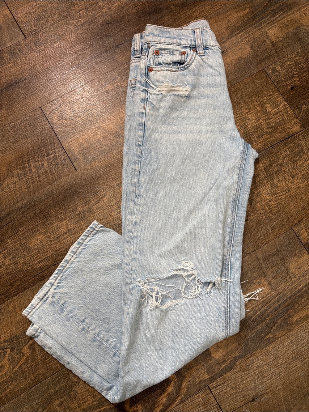 American Eagle Outfitters Stovepipe Distressed Straight Leg Jeans